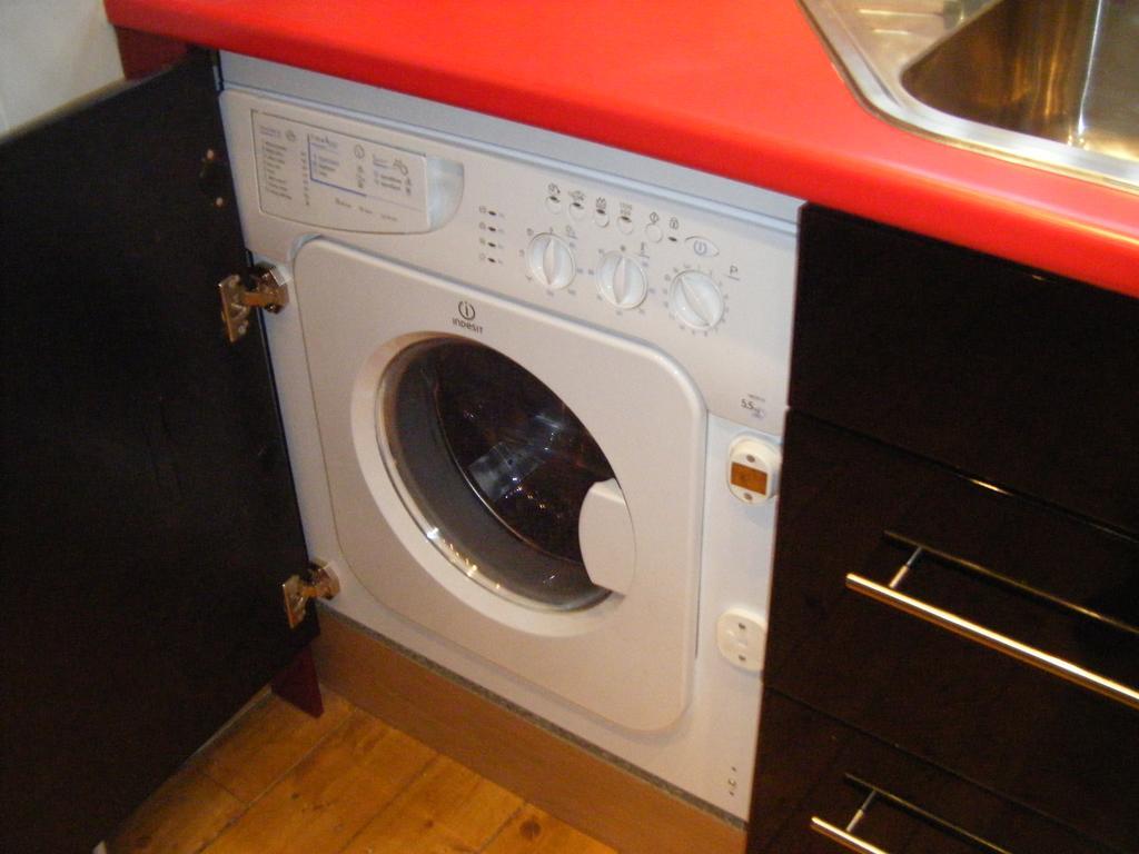 F3 2 Bedroomed Town House - Free Parking - Super 150 Mbps Wifi Near Gavin N Stacey Film House - 1 Free Dog Allowed Barry Quarto foto