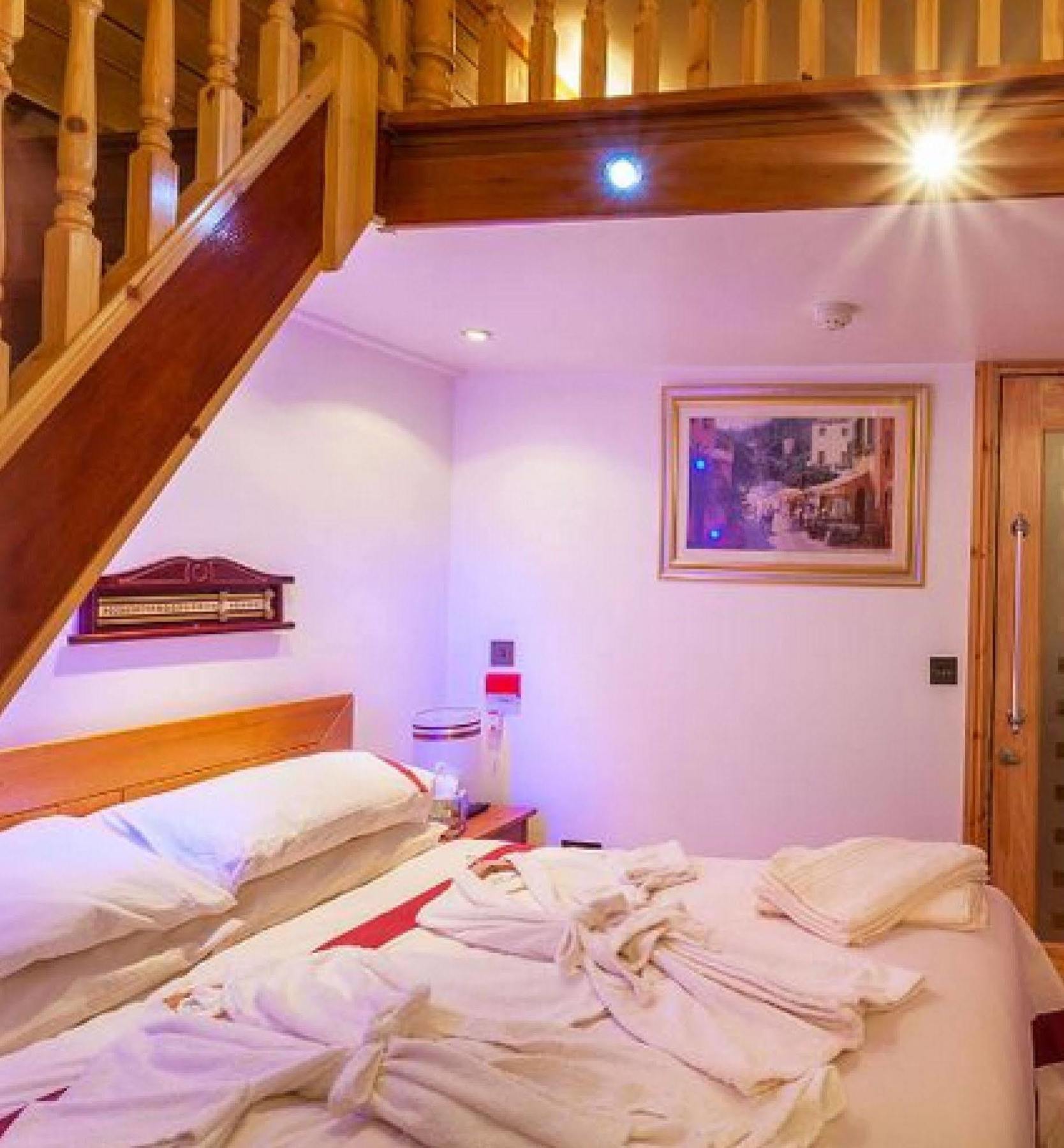 F3 2 Bedroomed Town House - Free Parking - Super 150 Mbps Wifi Near Gavin N Stacey Film House - 1 Free Dog Allowed Barry Exterior foto