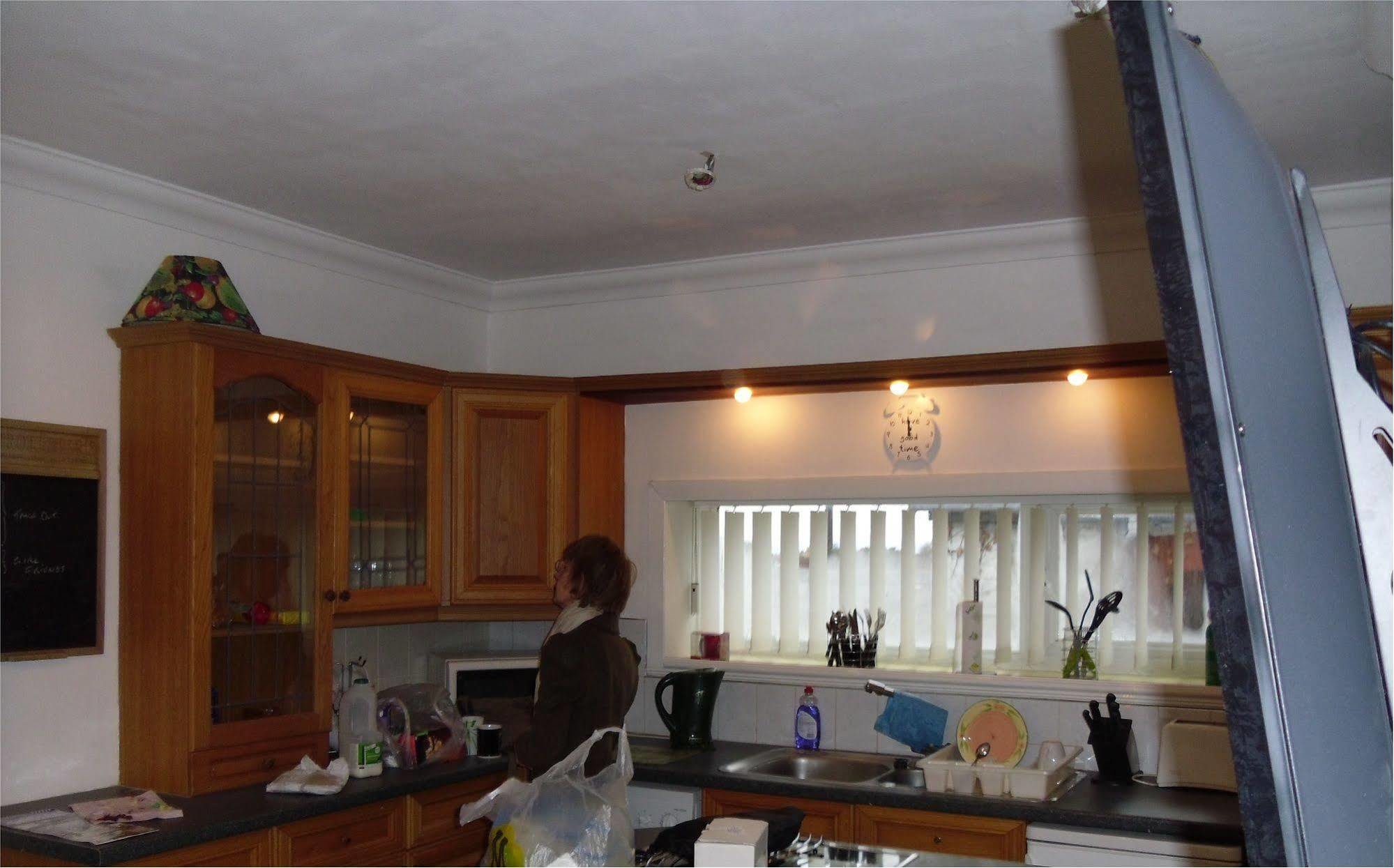F3 2 Bedroomed Town House - Free Parking - Super 150 Mbps Wifi Near Gavin N Stacey Film House - 1 Free Dog Allowed Barry Exterior foto